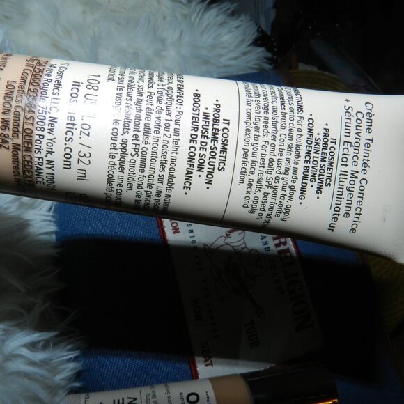 it cosmetics CC+ Nude Glow Foundation SPF 40 + Glow Serum Medium 🆕FAST😮💨⚡🚚 - Picture 6 of 16